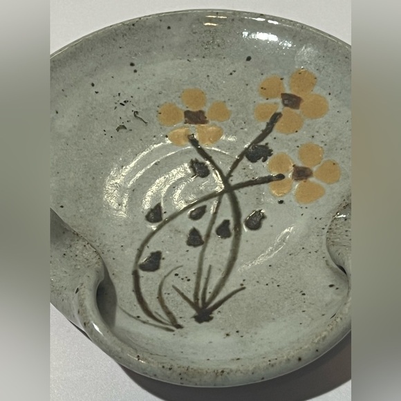 Unique Hand Painted Ceramic Modern Floral Scallop Floral Ashtray VTG - Picture 9 of 10